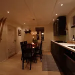 Сasa de vacaciones Kjosen Lodge, Lyngen.