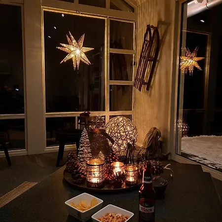 Kjosen Lodge, Lyngen. Holiday home *