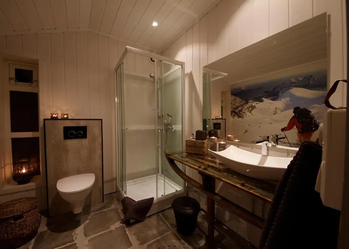 Kjosen Lodge, Lyngen. Dom wakacyjny Lyngseidet