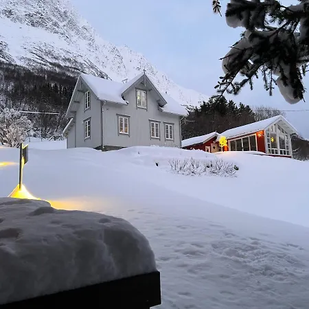 Kjosen Lodge, Lyngen.